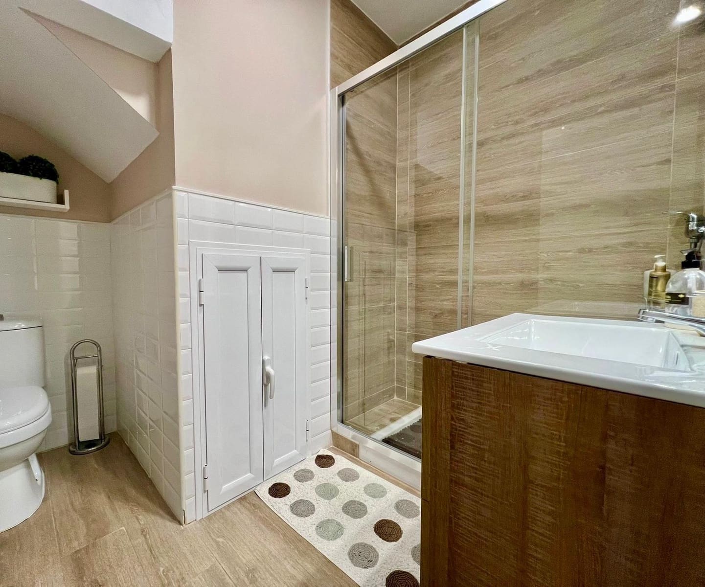 4 bedroom Villa for sale in Cordoba city with pool - € 430,000 (Ref: 9833740)