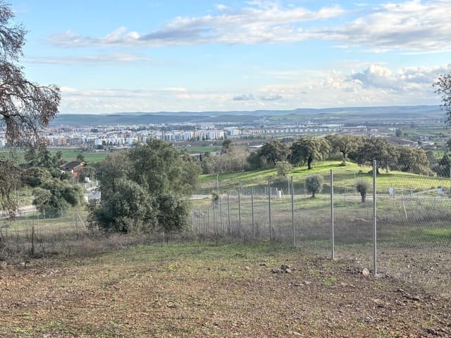 Building Plot for sale in Córdoba city - € 170,000 (Ref: 9833741)