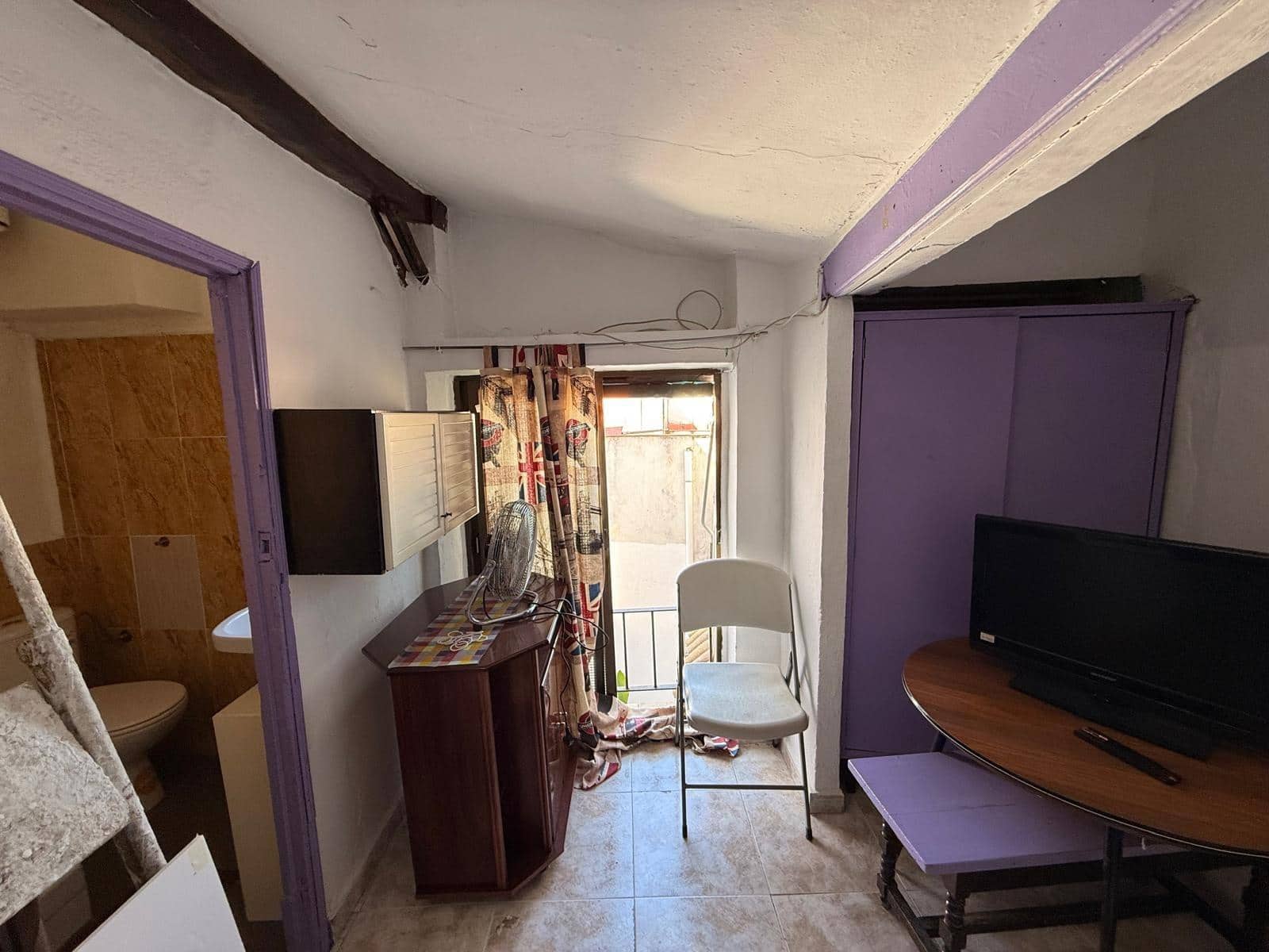 8 bedroom Flat for sale in Cordoba city - € 320,000 (Ref: 9839334)