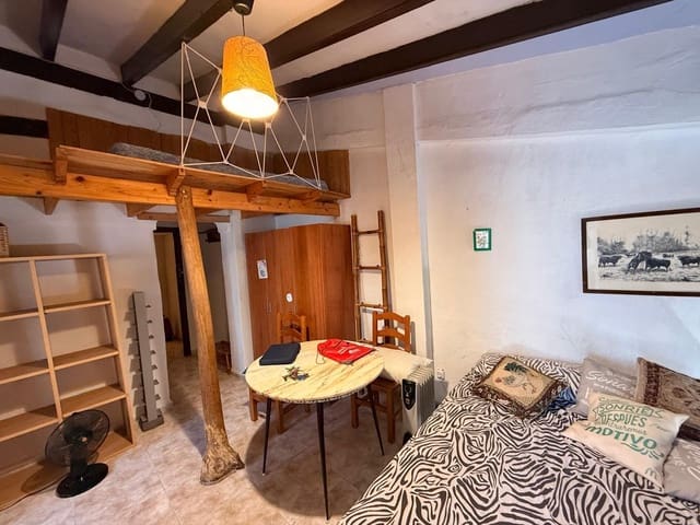 8 soverom Leilighet til salgs i Córdoba by - € 320 000 (Ref: 9839334)