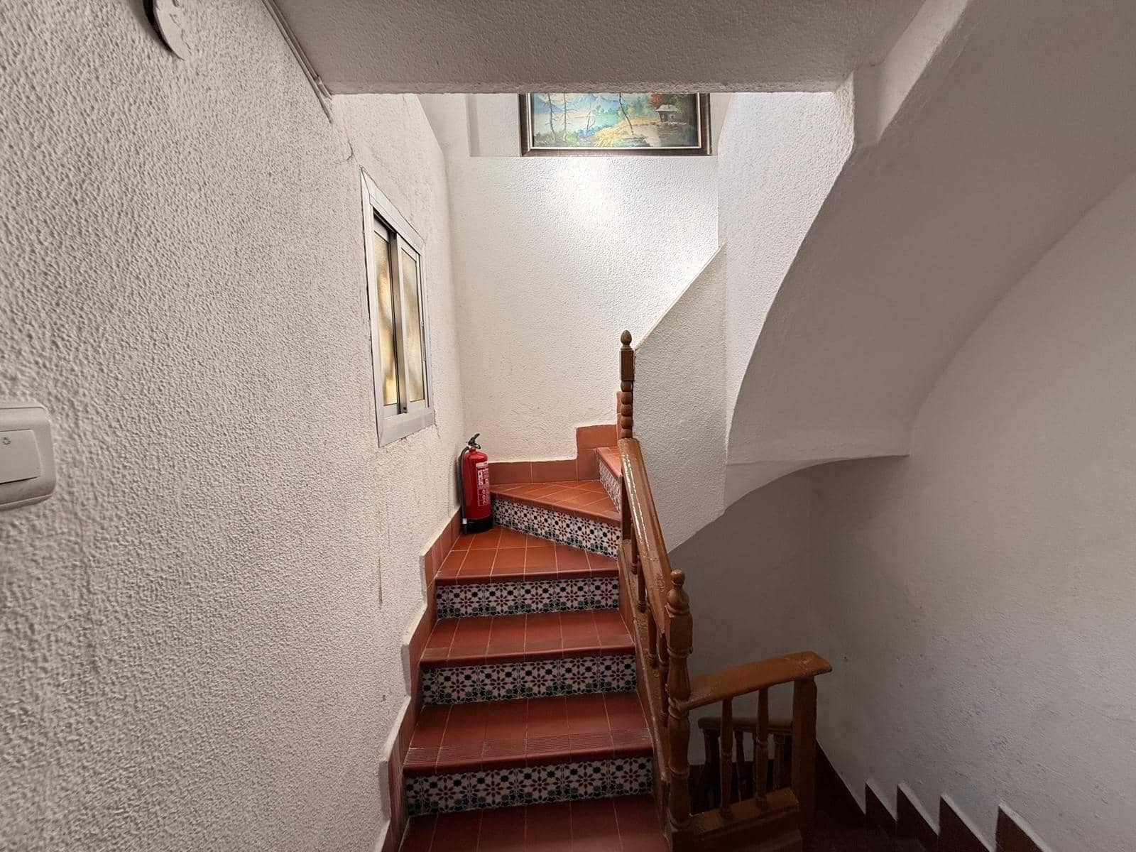 8 bedroom Flat for sale in Cordoba city - € 320,000 (Ref: 9839334)