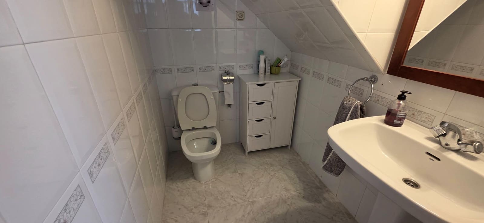 Casa de 5 habitaciones en Córdoba ciudad en venta con garaje - 385.000 € (Ref: 9840380)
