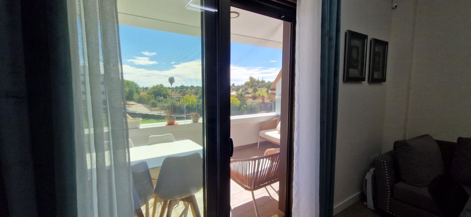 3 bedroom Flat for sale in Cordoba city with pool garage - € 335,000 (Ref: 9840935)