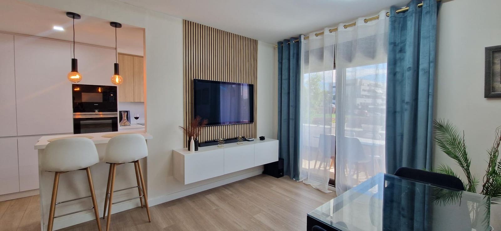3 bedroom Flat for sale in Cordoba city with pool garage - € 335,000 (Ref: 9840935)