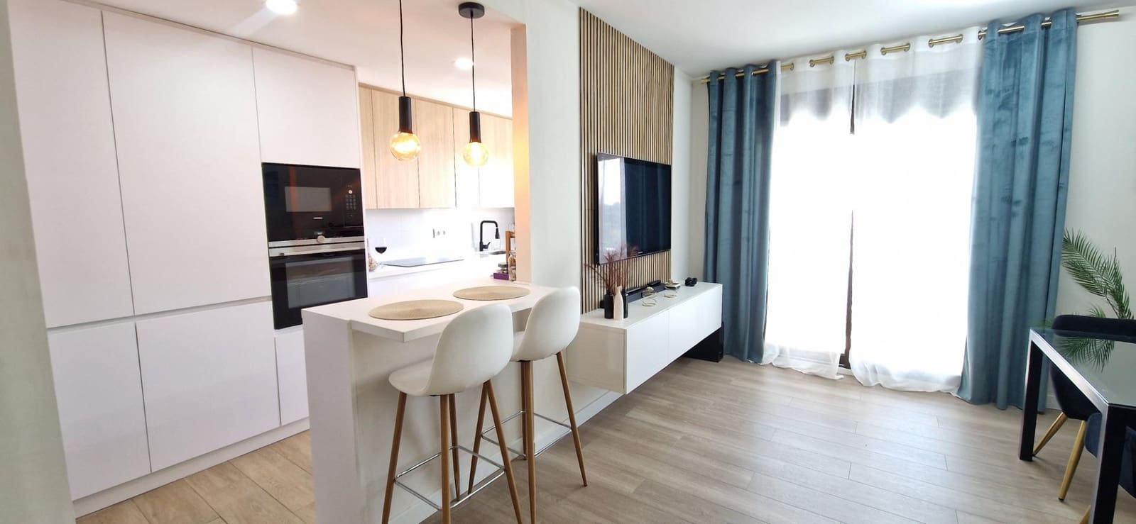 3 bedroom Flat for sale in Cordoba city with pool garage - € 335,000 (Ref: 9840935)