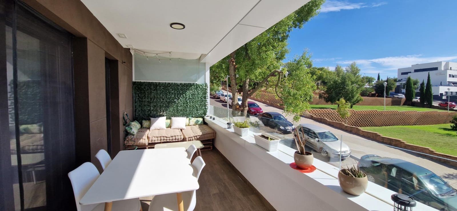 3 bedroom Flat for sale in Cordoba city with pool garage - € 335,000 (Ref: 9840935)