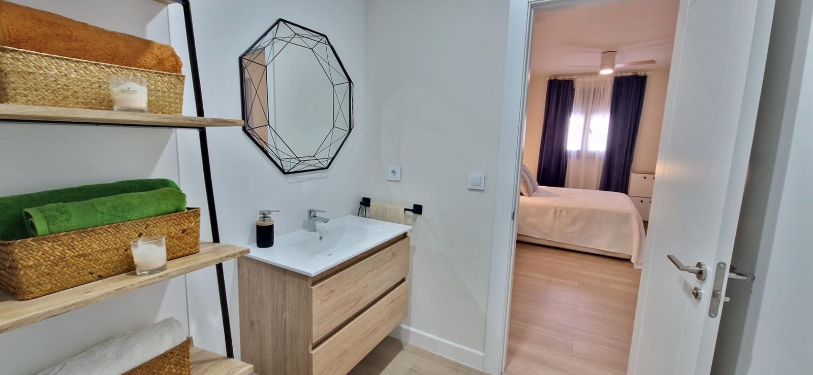 3 bedroom Flat for sale in Cordoba city with pool garage - € 335,000 (Ref: 9840935)