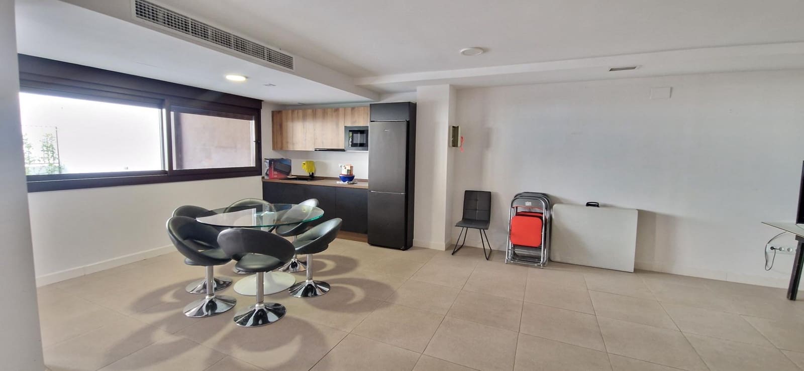 3 bedroom Flat for sale in Cordoba city with pool garage - € 335,000 (Ref: 9840935)