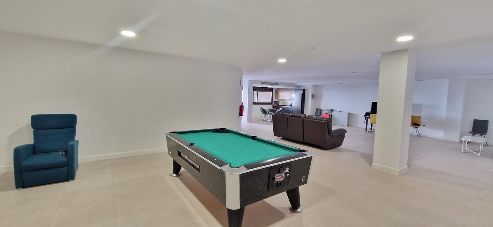 3 bedroom Flat for sale in Cordoba city with pool garage - € 335,000 (Ref: 9840935)