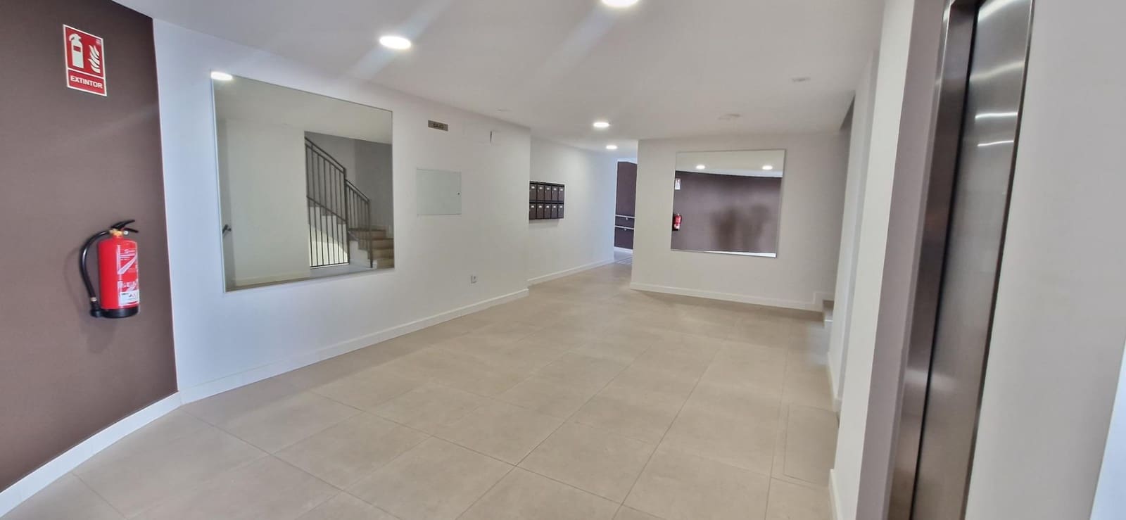 3 bedroom Flat for sale in Cordoba city with pool garage - € 335,000 (Ref: 9840935)