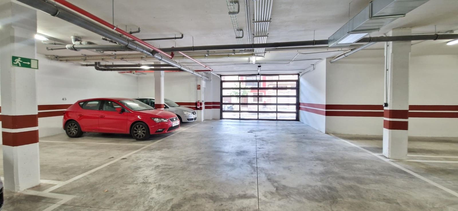3 bedroom Flat for sale in Cordoba city with pool garage - € 335,000 (Ref: 9840935)