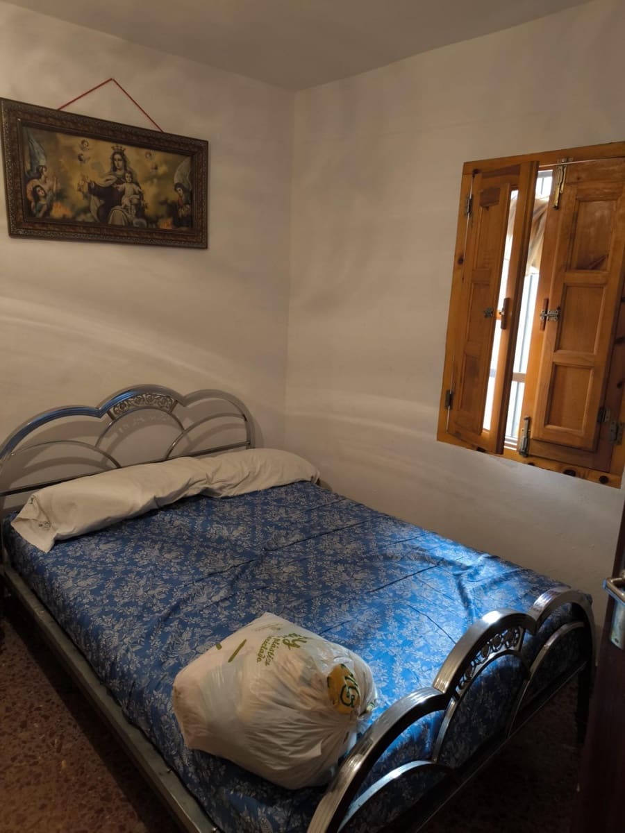 Casa de 3 habitaciones en Fuente Obejuna en venta - 50.000 € (Ref: 9843476)