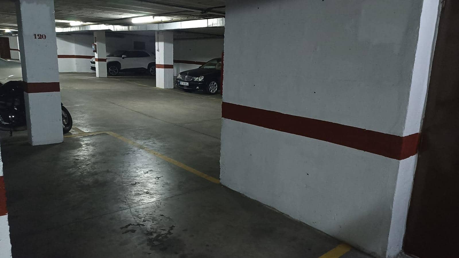 Garage for sale in Cordoba city - € 12,000 (Ref: 9843477)