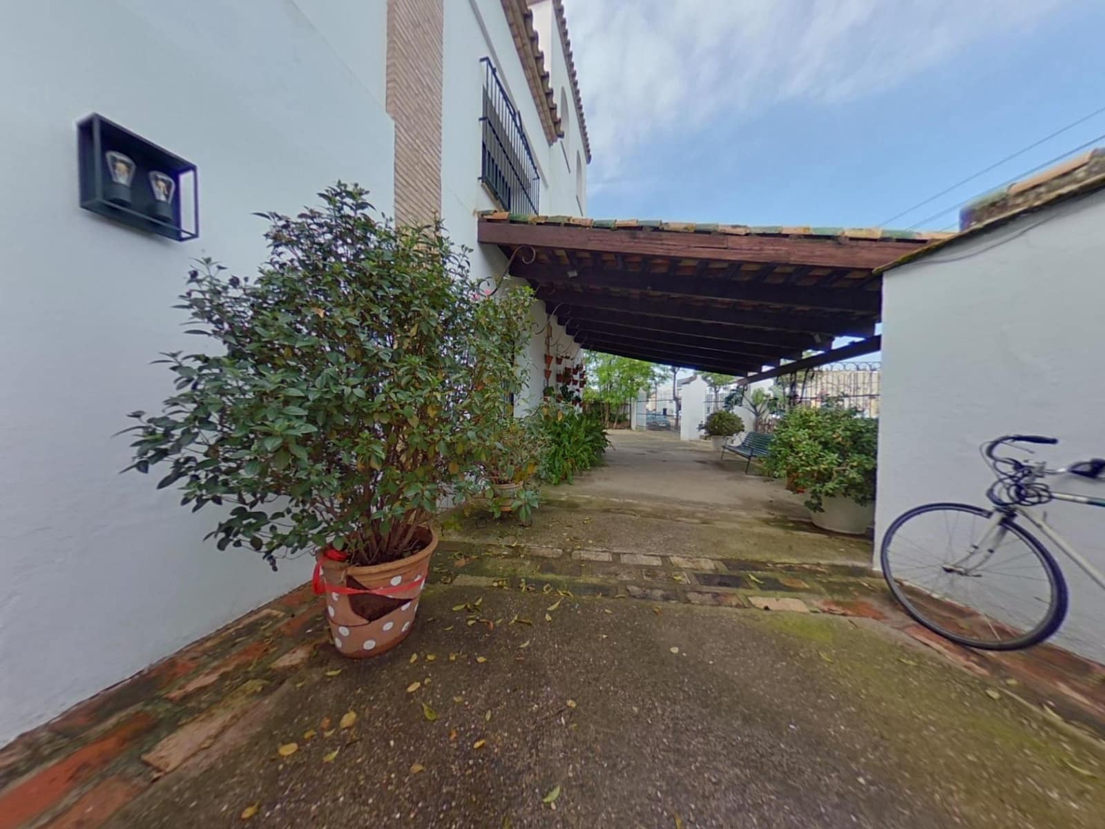 10 bedroom Villa for sale in Posadas with garage - € 550,000 (Ref: 9843478)