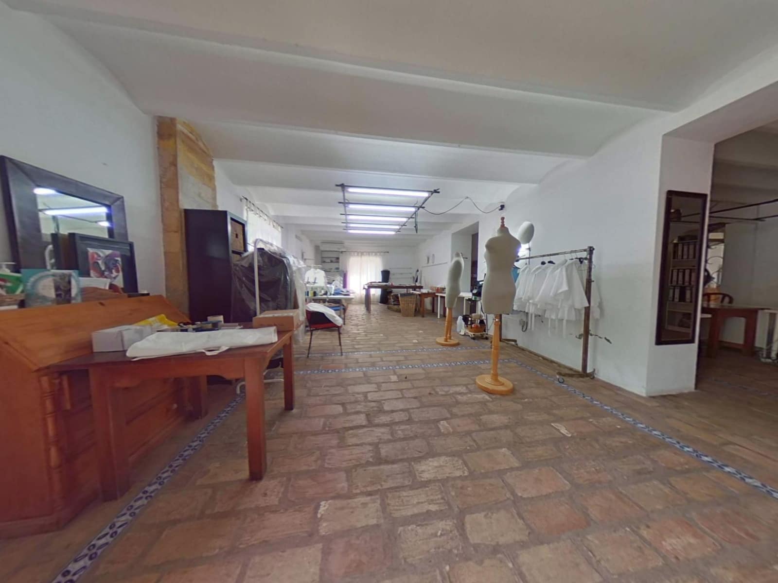 10 bedroom Villa for sale in Posadas with garage - € 550,000 (Ref: 9843478)