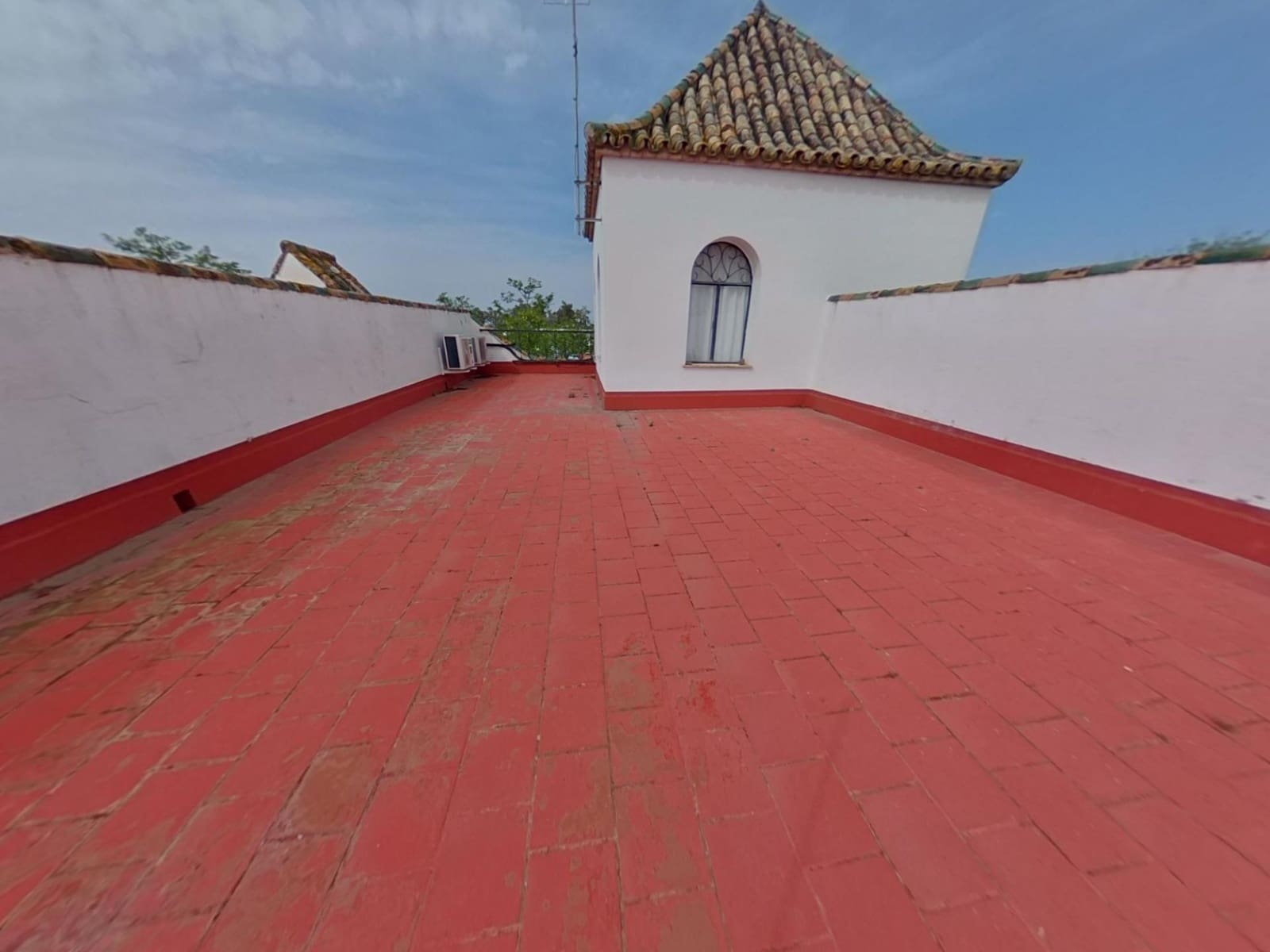 10 bedroom Villa for sale in Posadas with garage - € 550,000 (Ref: 9843478)