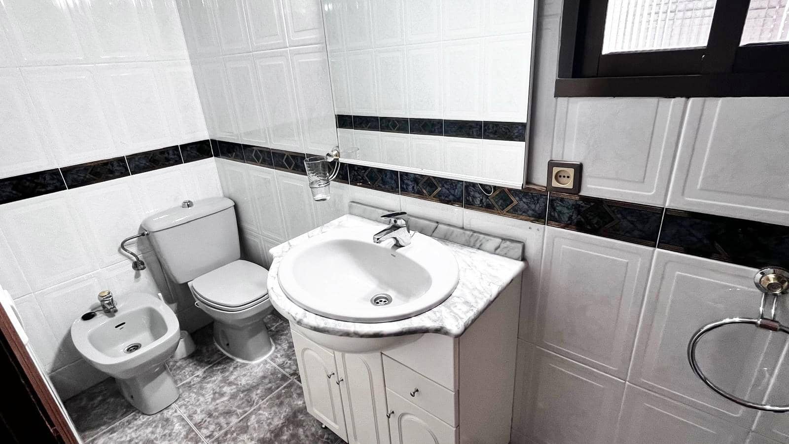 2 soverom Leilighet til salgs i Cordoba by - € 126 500 (Ref: 9846312)