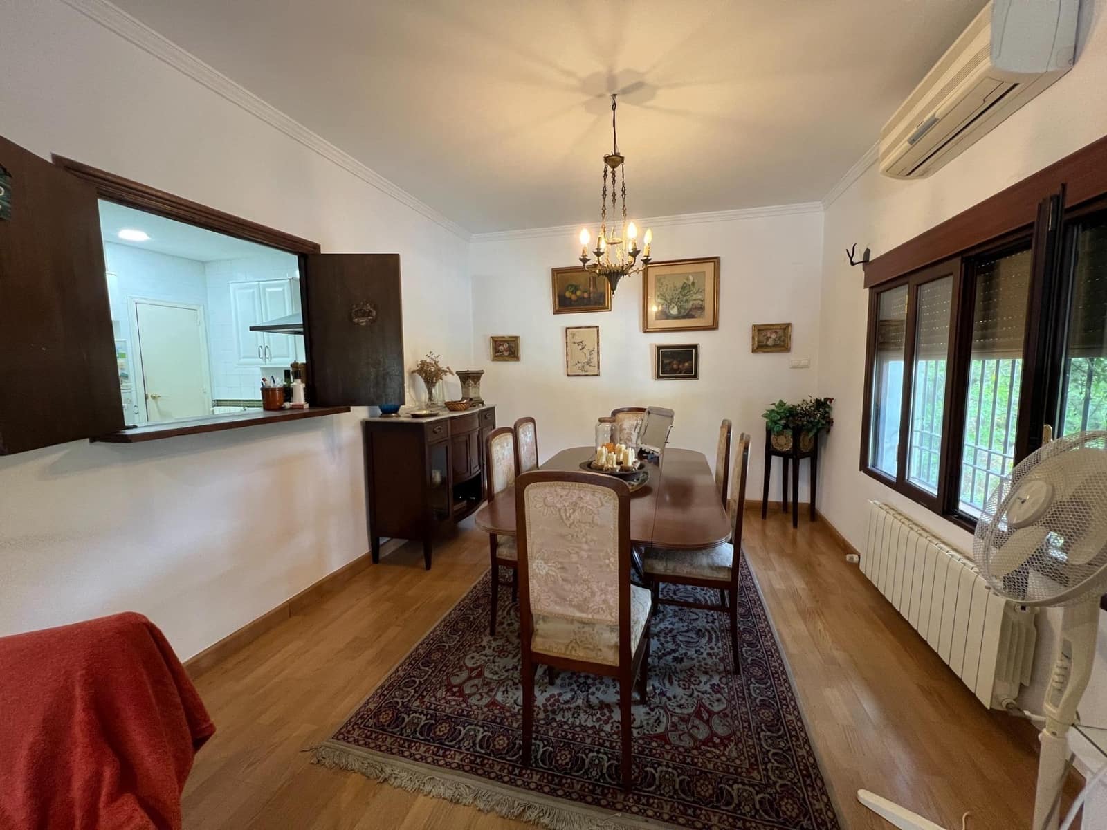 7 bedroom Villa for sale in Cordoba city with pool garage - € 365,000 (Ref: 9849467)