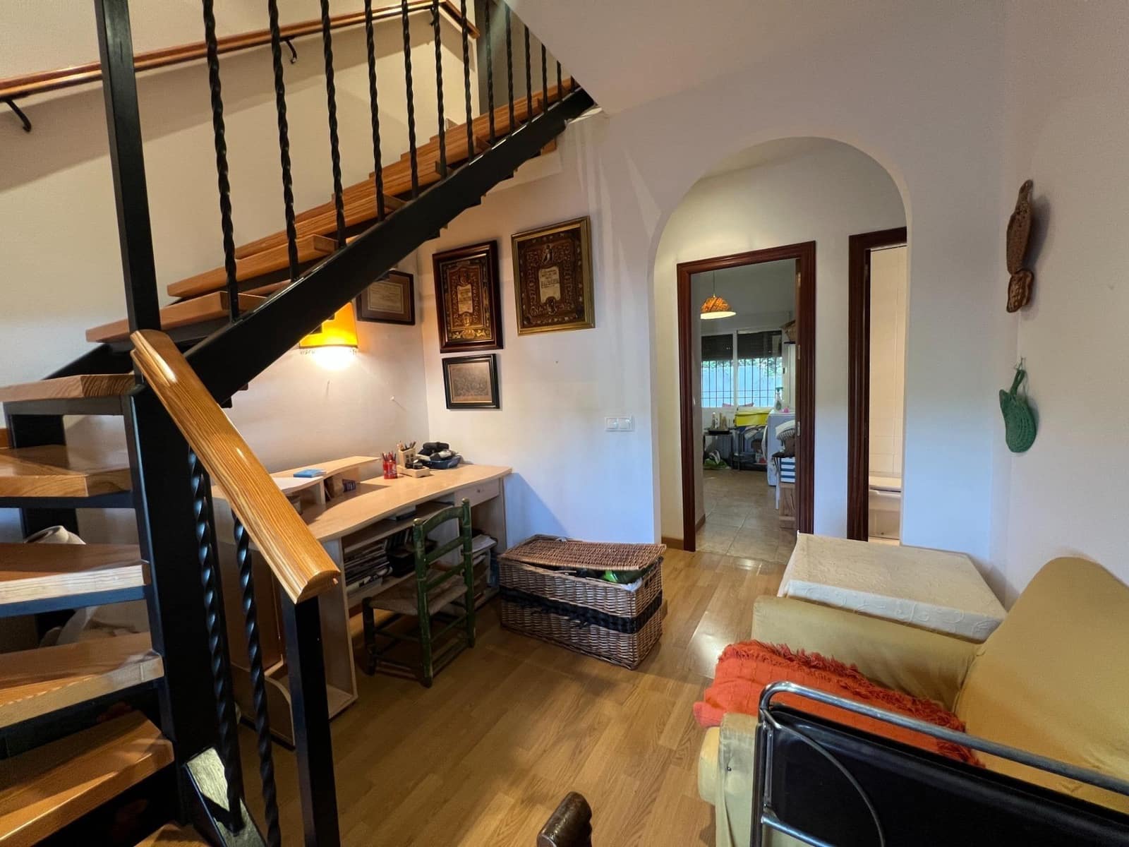 7 bedroom Villa for sale in Cordoba city with pool garage - € 365,000 (Ref: 9849467)