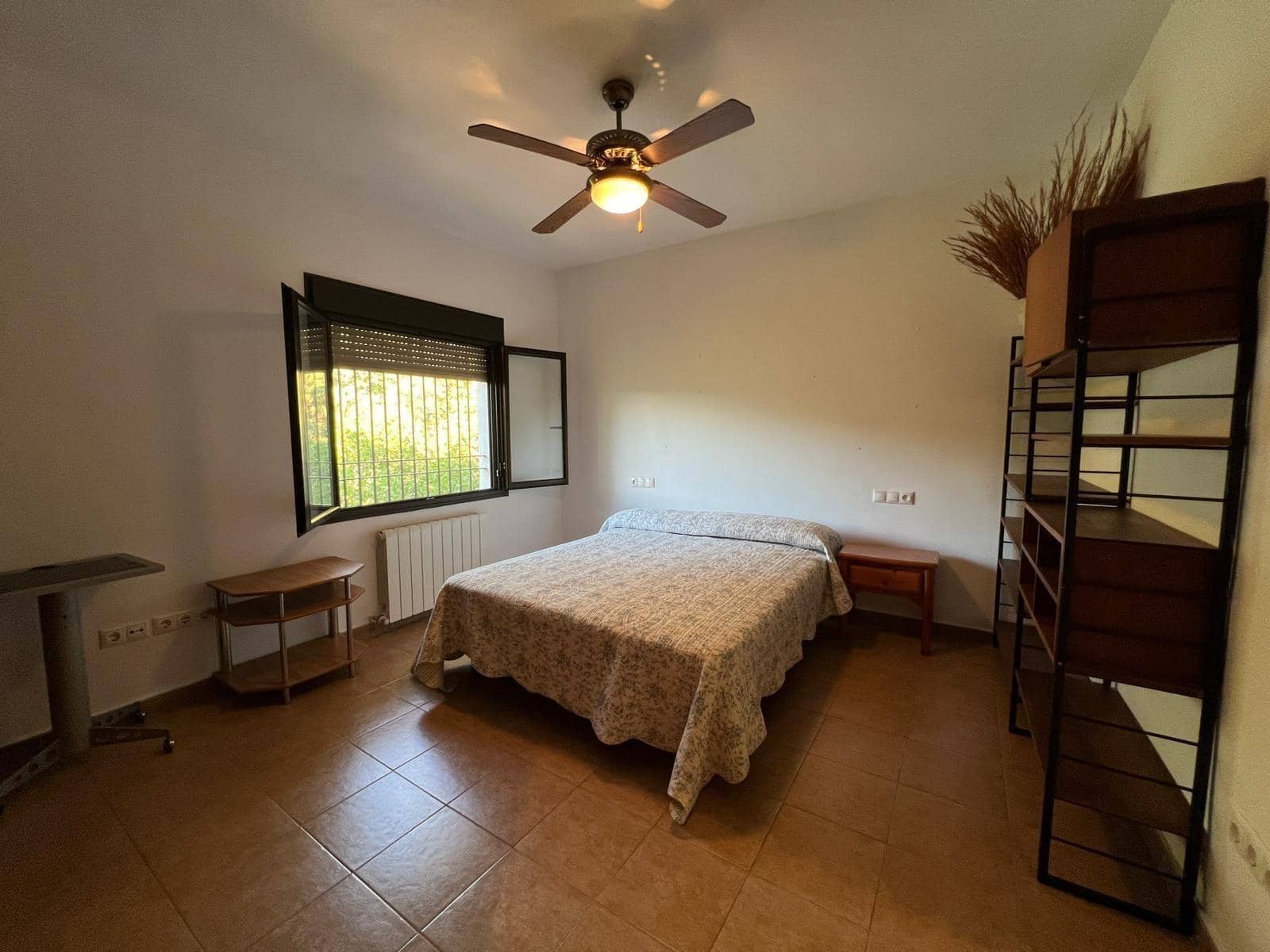 7 bedroom Villa for sale in Cordoba city with pool garage - € 365,000 (Ref: 9849467)