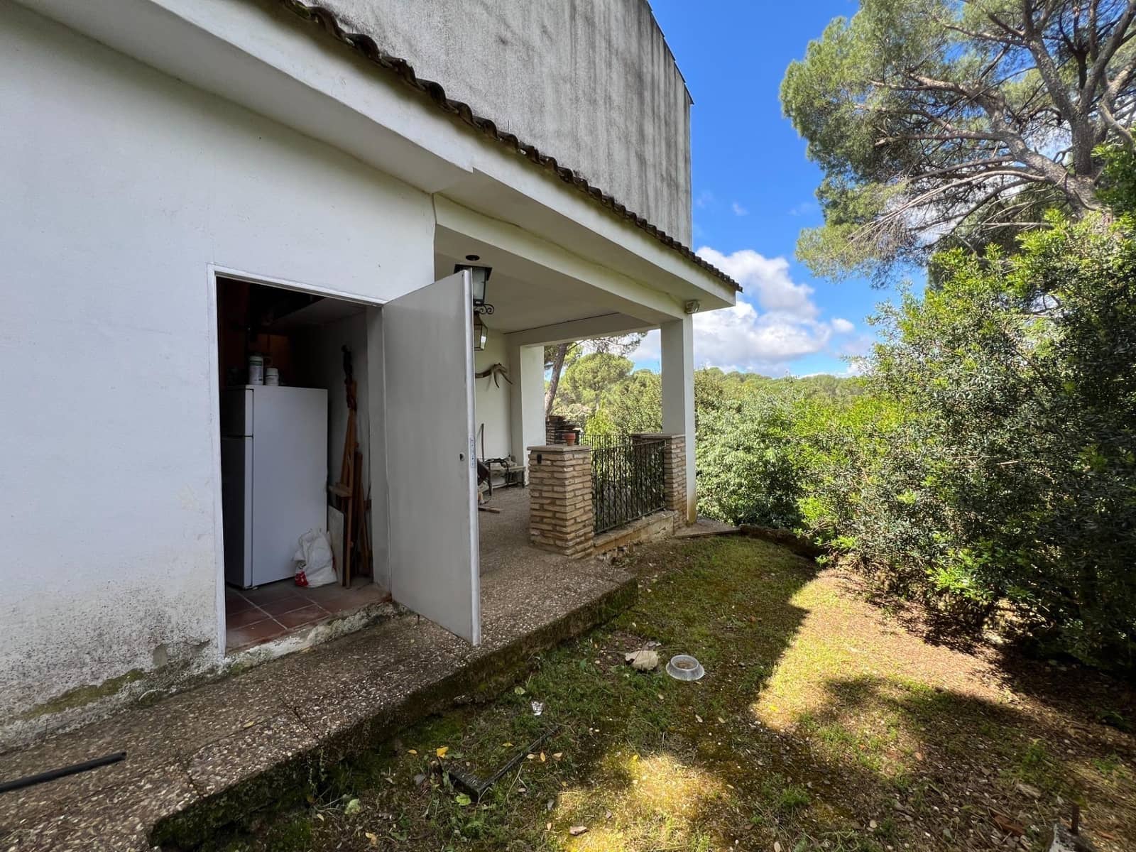 7 bedroom Villa for sale in Cordoba city with pool garage - € 365,000 (Ref: 9849467)