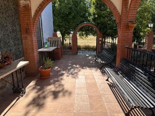 7 slaapkamer Finca/Landhuis te koop in Peñarroya-Pueblonuevo - € 245.000 (Ref: 9849468)