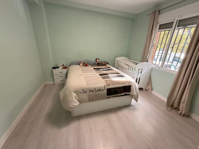 3 soveværelse Lejlighed til salg i Levante, Córdoba by - € 139.999 (Ref: 9851863)