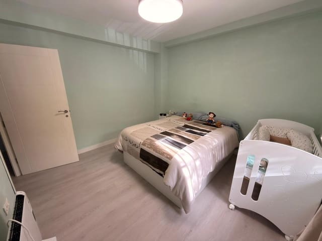 3 soveværelse Lejlighed til salg i Levante, Córdoba by - € 139.999 (Ref: 9851863)
