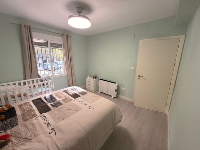 3 soveværelse Lejlighed til salg i Levante, Córdoba by - € 139.999 (Ref: 9851863)