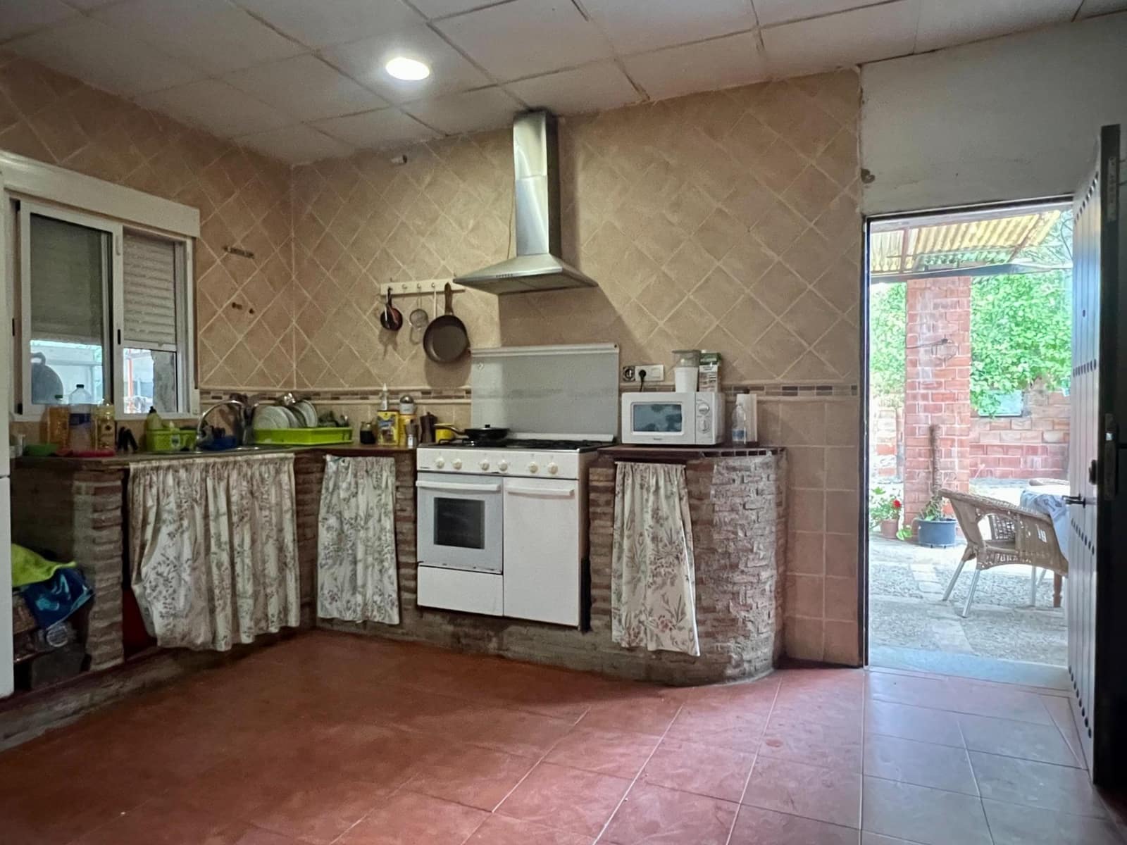 4 soveværelse Finca/Landehus til salg i El Higueron - € 79.000 (Ref: 9851864)