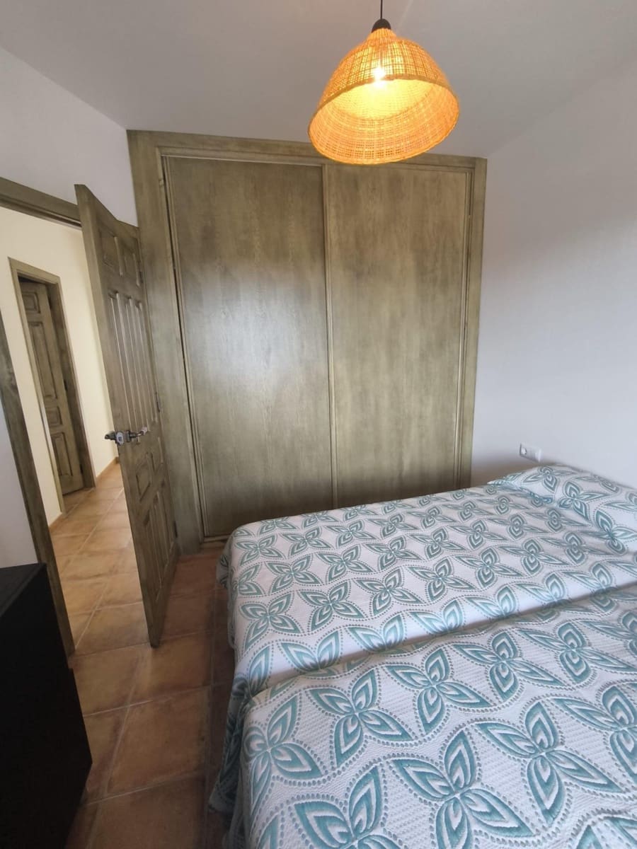 Casa de 4 habitaciones en Fuente Obejuna en venta con garaje - 120.000 € (Ref: 9851865)