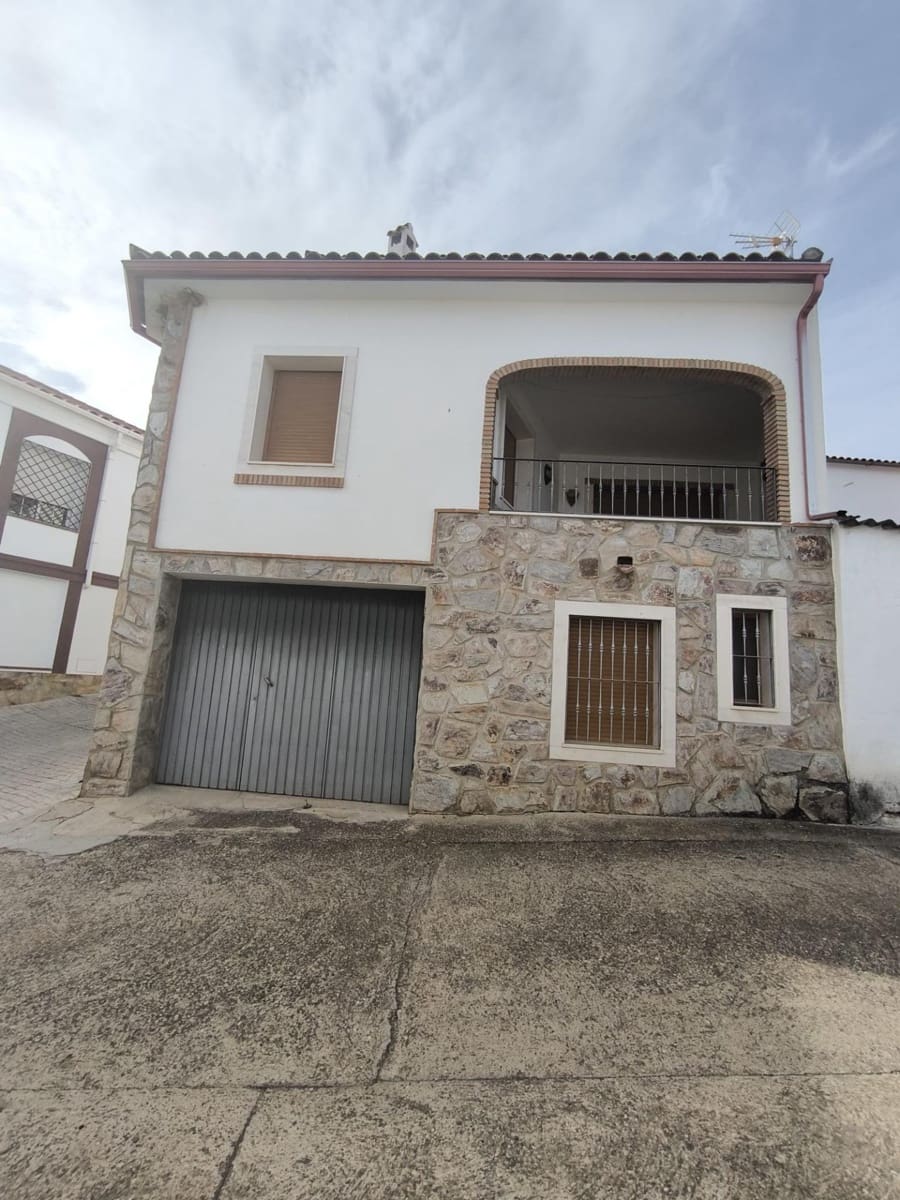 Casa de 4 habitaciones en Fuente Obejuna en venta con garaje - 120.000 € (Ref: 9851865)