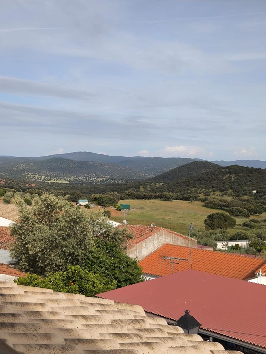 Casa de 4 habitaciones en Fuente Obejuna en venta con garaje - 120.000 € (Ref: 9851865)