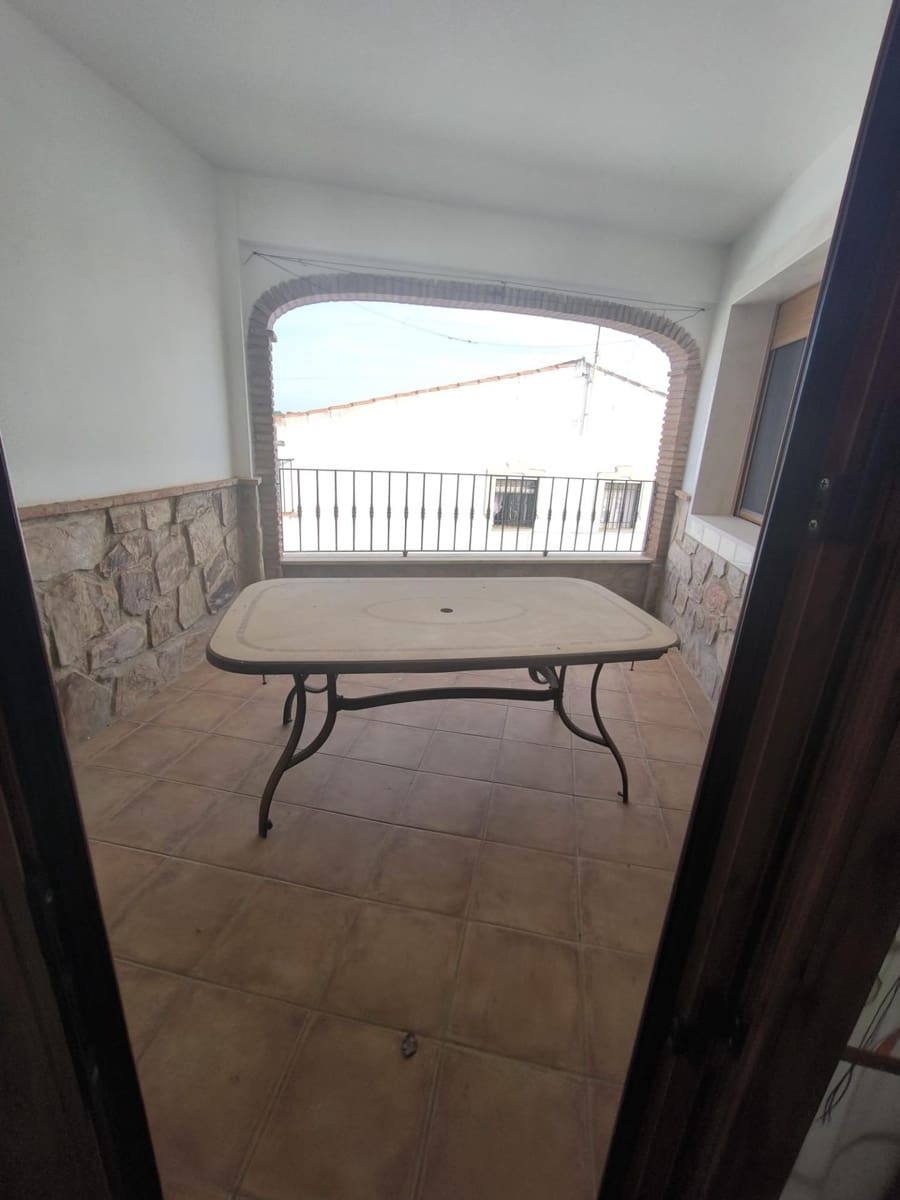 Casa de 4 habitaciones en Fuente Obejuna en venta con garaje - 120.000 € (Ref: 9851865)