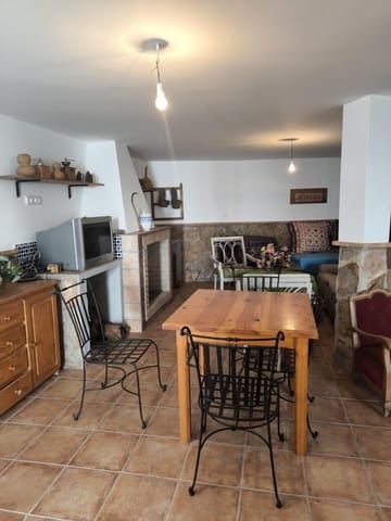 4 slaapkamer Huis te koop in Fuente Obejuna met garage - € 120.000 (Ref: 9851865)