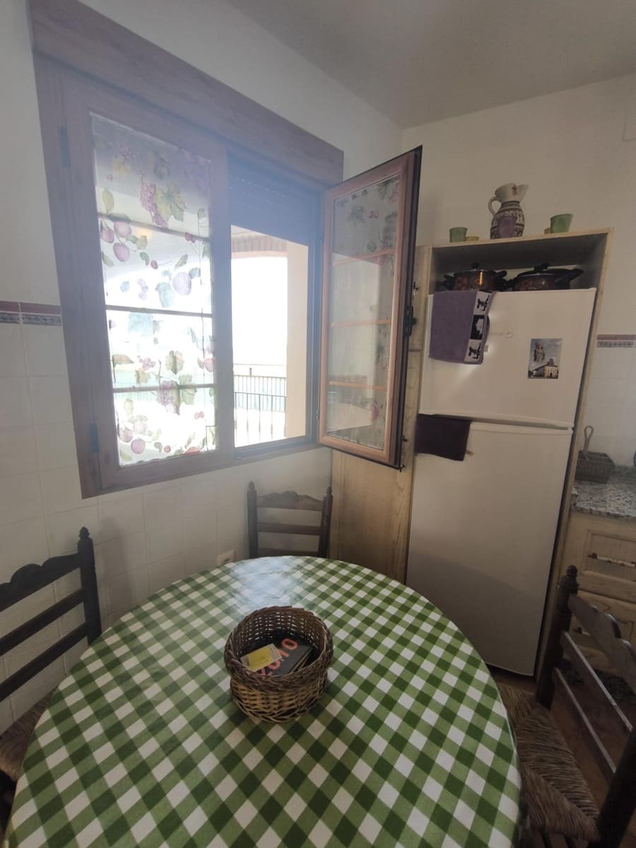 Casa de 4 habitaciones en Fuente Obejuna en venta con garaje - 120.000 € (Ref: 9851865)