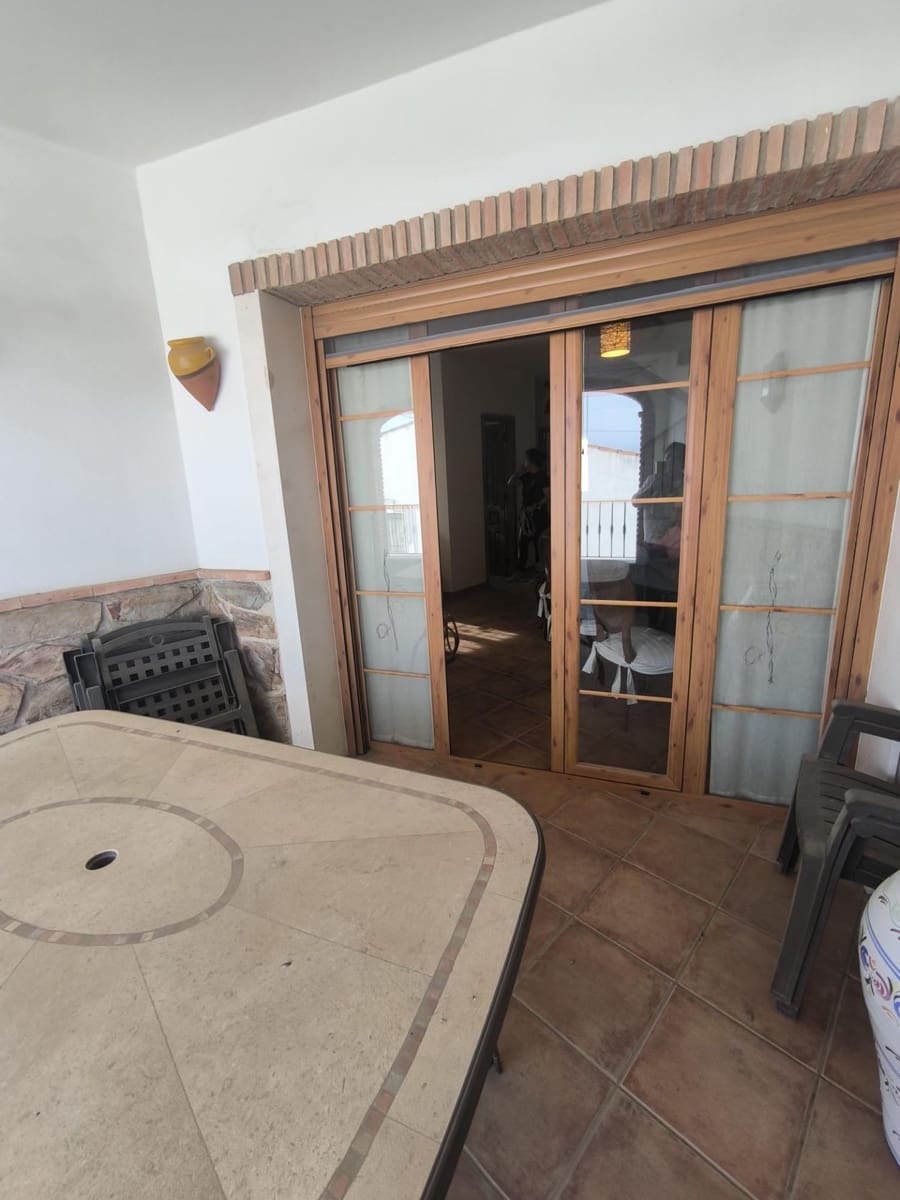 Casa de 4 habitaciones en Fuente Obejuna en venta con garaje - 120.000 € (Ref: 9851865)