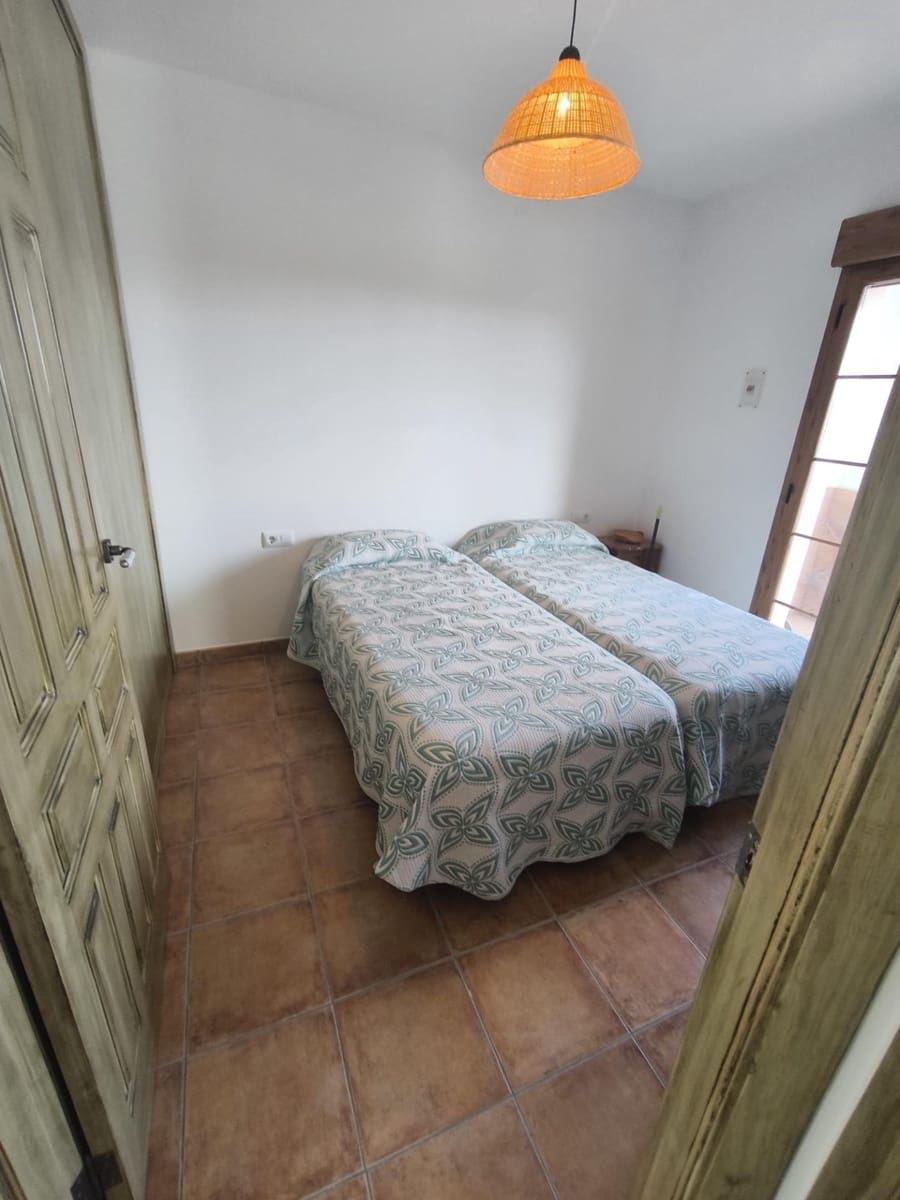 Casa de 4 habitaciones en Fuente Obejuna en venta con garaje - 120.000 € (Ref: 9851865)