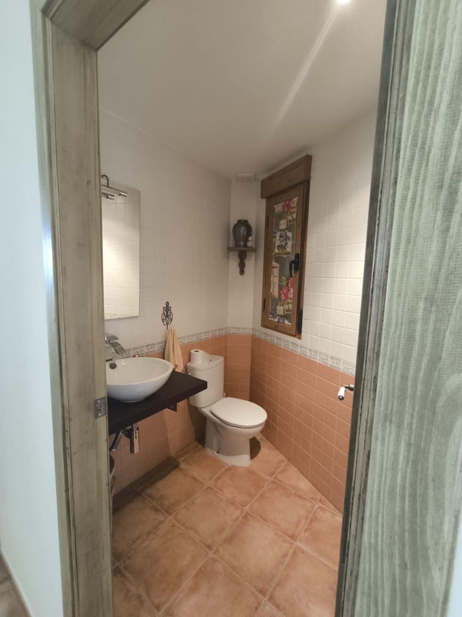 Casa de 4 habitaciones en Fuente Obejuna en venta con garaje - 120.000 € (Ref: 9851865)