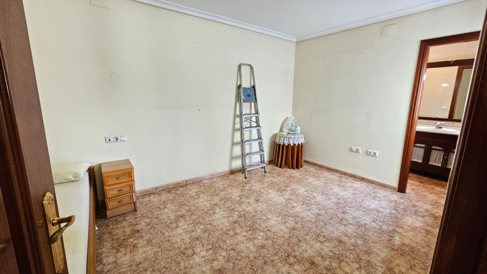 Casa de 5 habitaciones en Córdoba ciudad en venta con garaje - 309.900 € (Ref: 9857649)