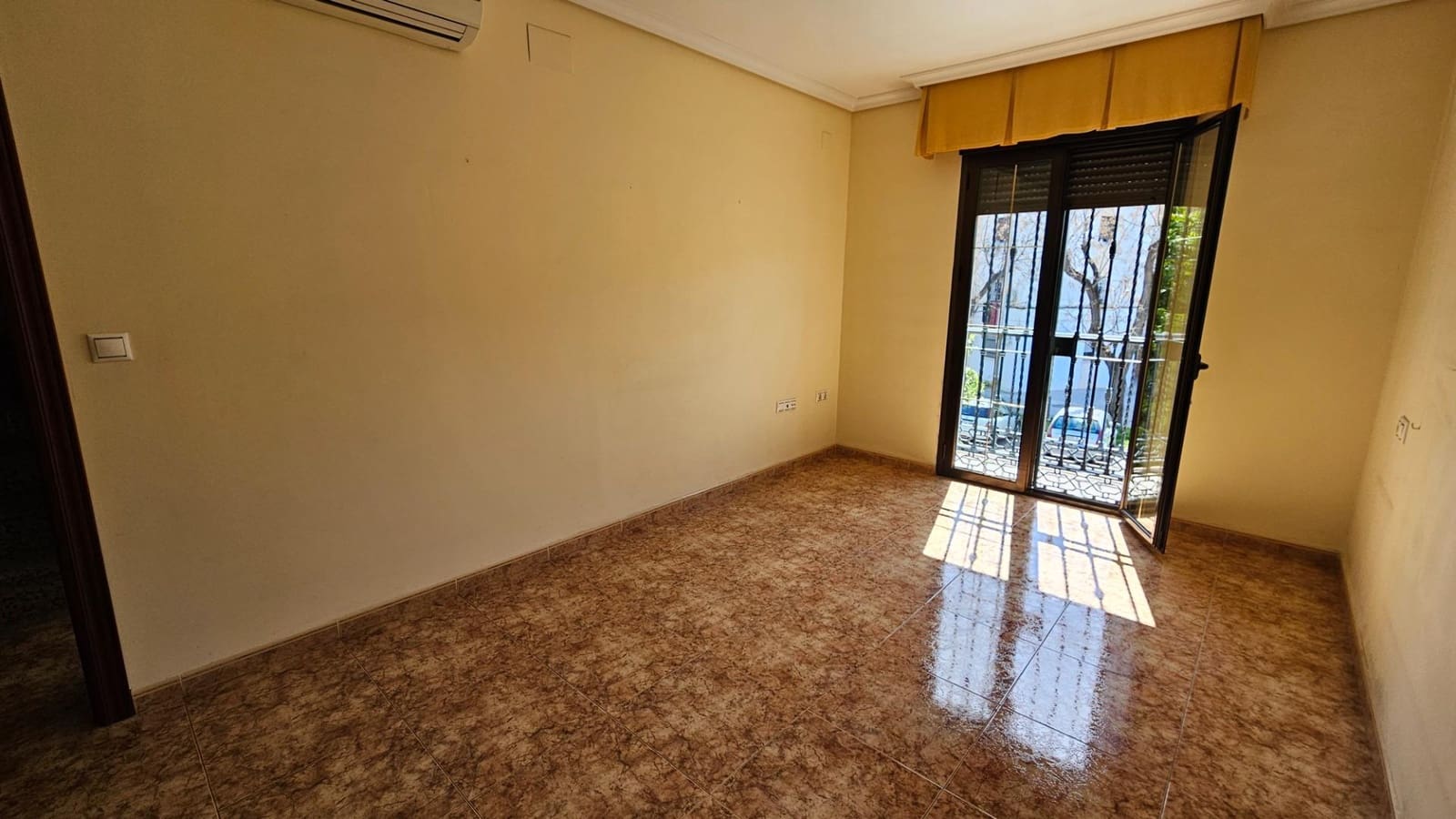 Casa de 5 habitaciones en Córdoba ciudad en venta con garaje - 309.900 € (Ref: 9857649)