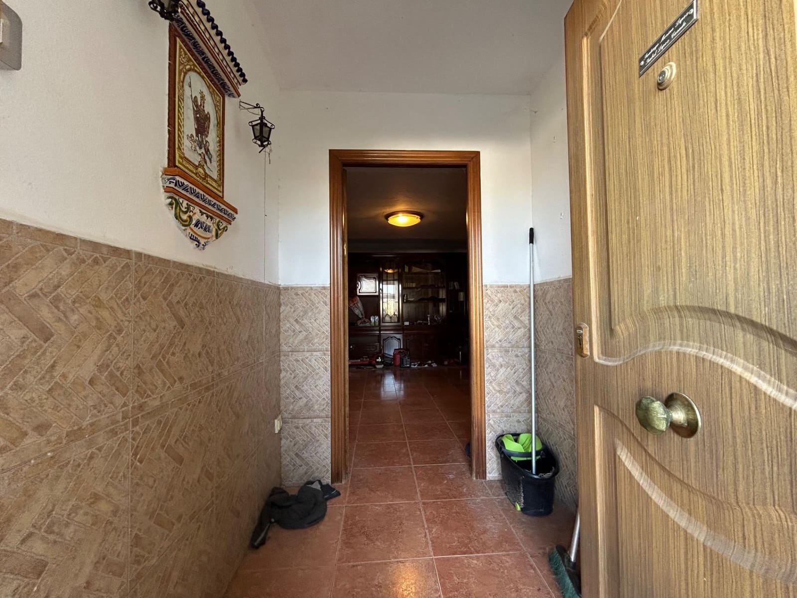 9 bedroom Villa for sale in El Higueron with pool - € 260,000 (Ref: 9860196)
