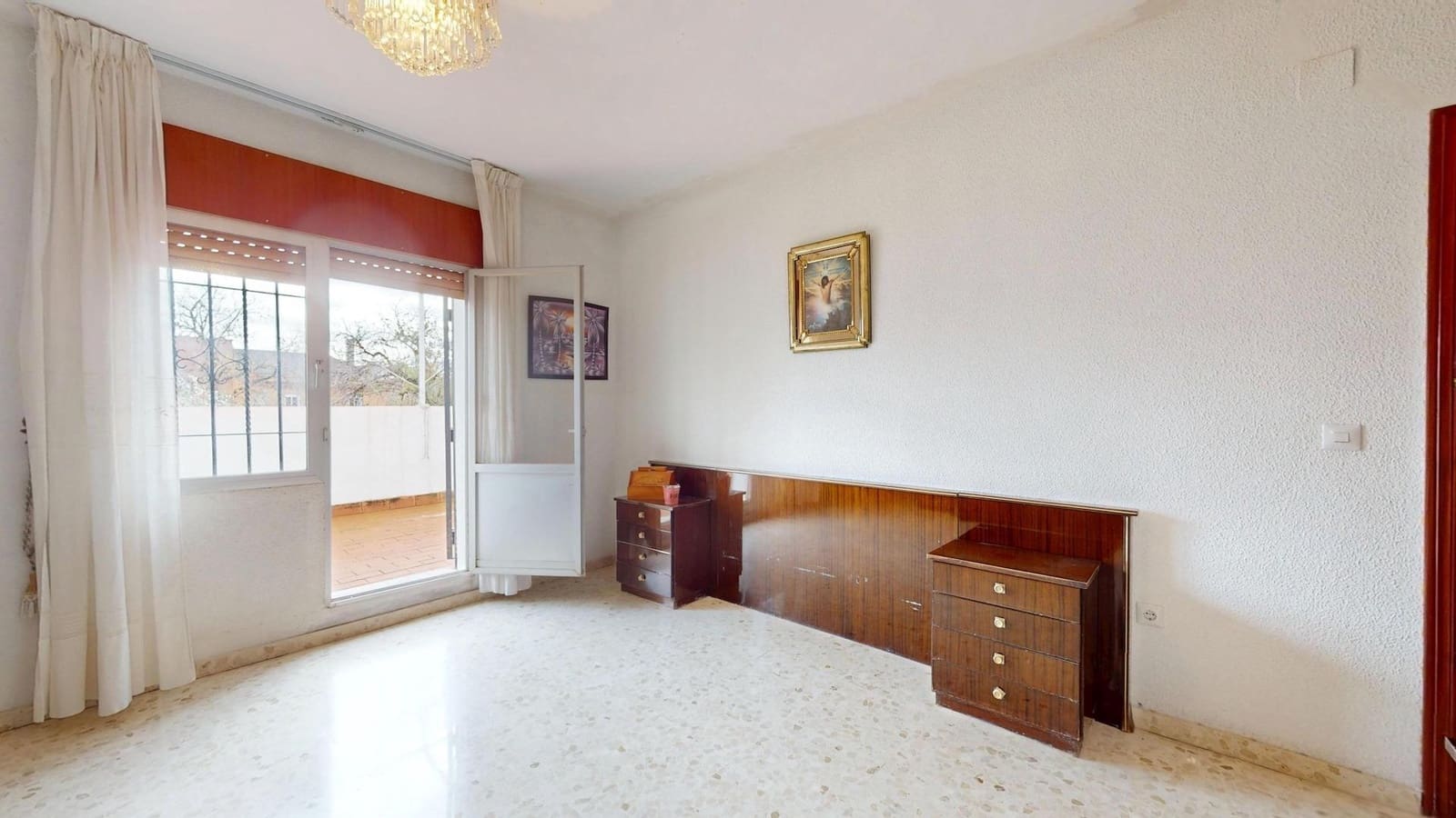 8 soveværelse Byhus til salg i Cordoba by med garage - € 469.500 (Ref: 9860683)