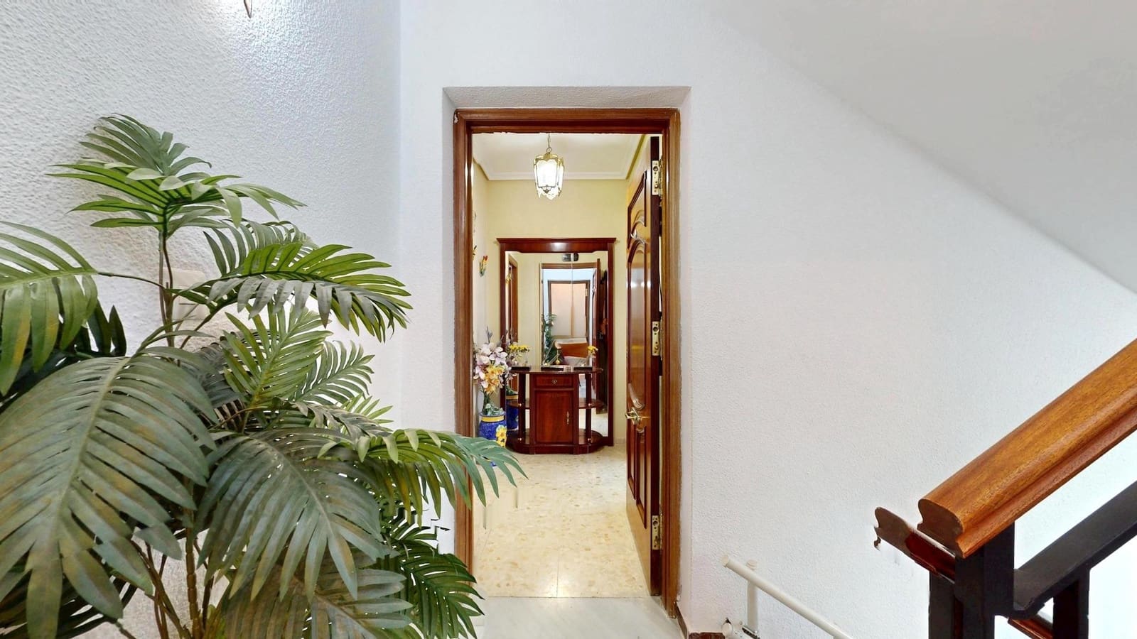 8 soveværelse Byhus til salg i Cordoba by med garage - € 469.500 (Ref: 9860683)