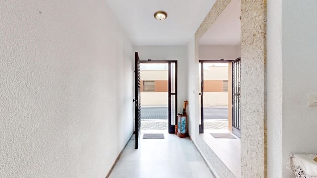 8 soveværelse Byhus til salg i Córdoba by med garage - € 469.500 (Ref: 9860683)