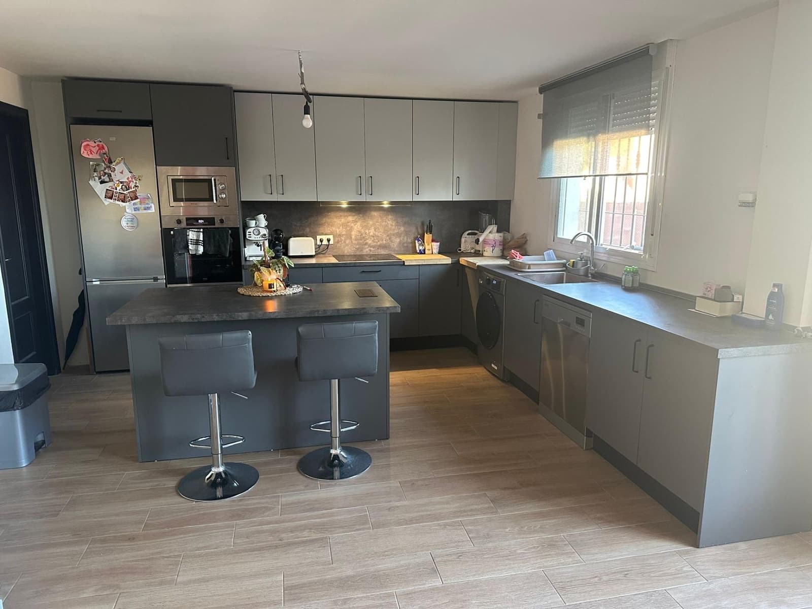 6 bedroom Villa for sale in Cordoba city with pool - € 289,000 (Ref: 9865266)