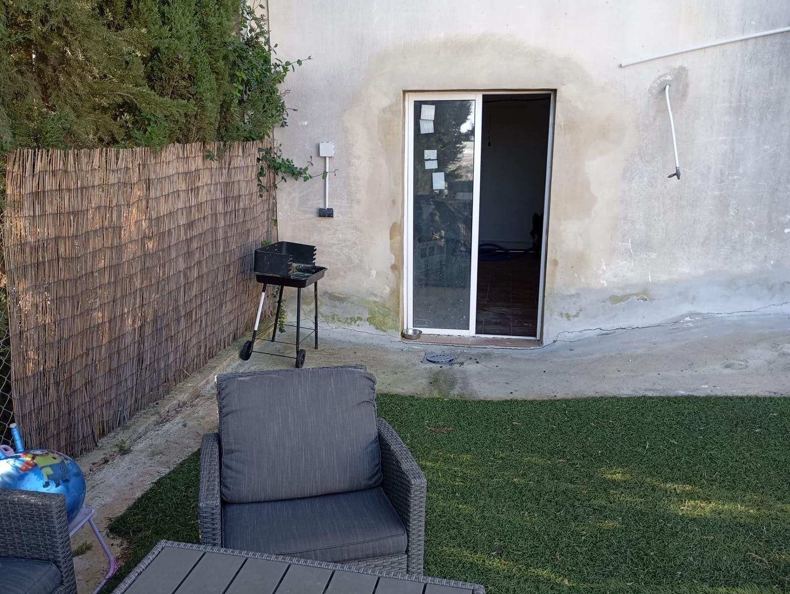 6 bedroom Villa for sale in Cordoba city with pool - € 289,000 (Ref: 9865266)