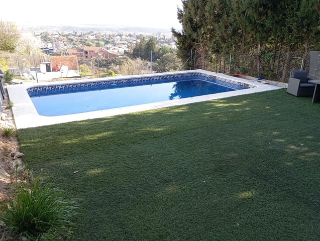 6 soveværelse Villa til salg i Córdoba by med swimmingpool - € 289.000 (Ref: 9865266)