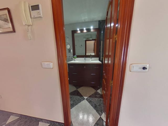 Casa de 3 habitaciones en Montilla en venta con garaje - 180.000 € (Ref: 9865267)