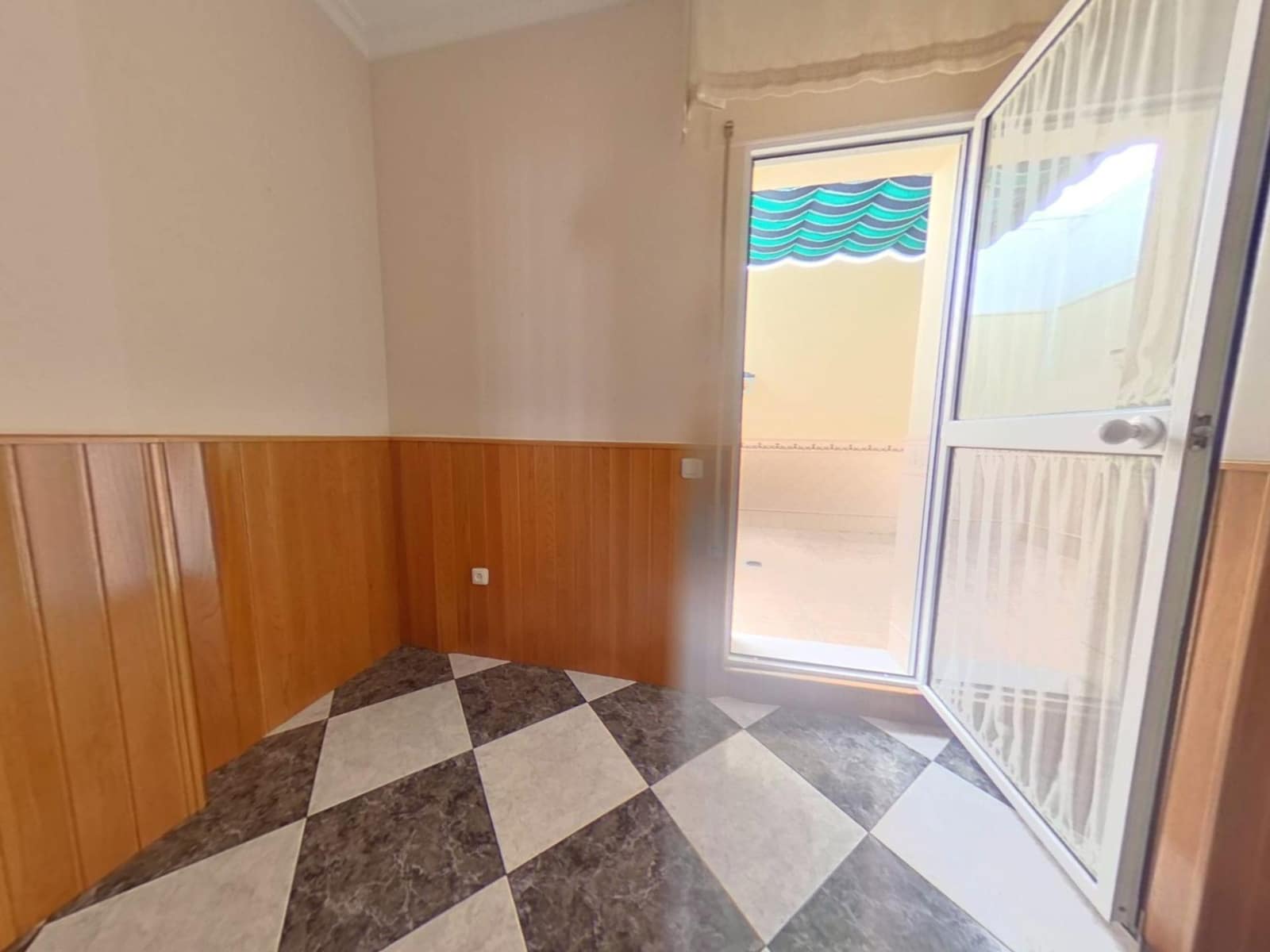 Casa de 3 habitaciones en Montilla en venta con garaje - 180.000 € (Ref: 9865267)